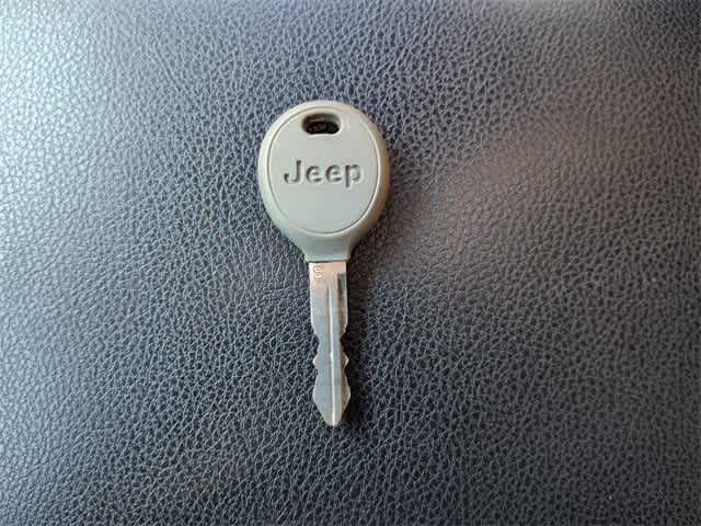 Thumbnail: 2015 Jeep Wrangler - 33