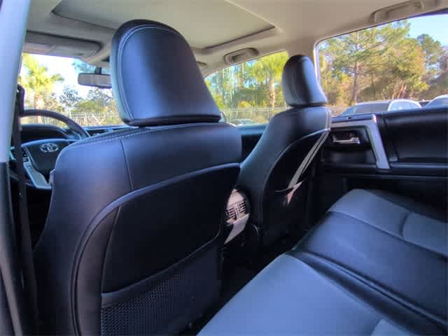 Thumbnail: 2017 Toyota 4Runner - 18