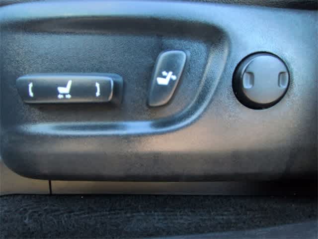 Thumbnail: 2017 Toyota 4Runner - 17