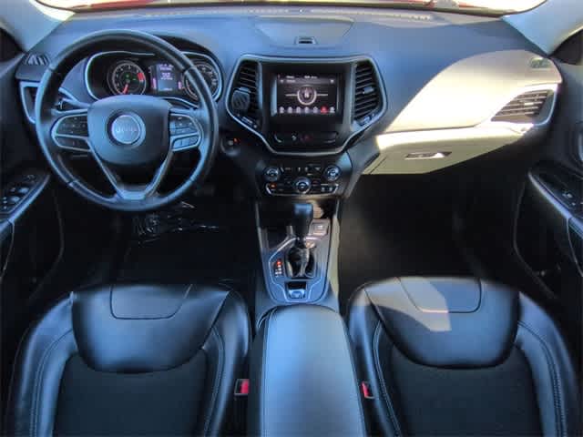 Thumbnail: 2019 Jeep Cherokee - 16