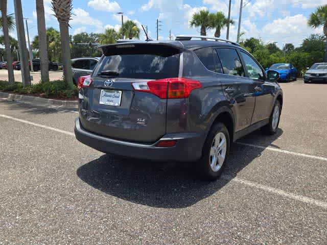 Thumbnail: 2014 Toyota RAV4 - 8