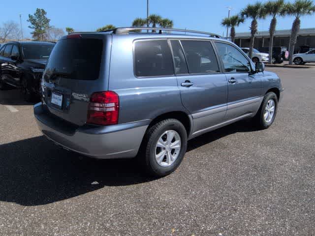Thumbnail: 2003 Toyota Highlander - 8