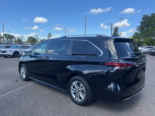 Thumbnail: 2023 Toyota Sienna - 3