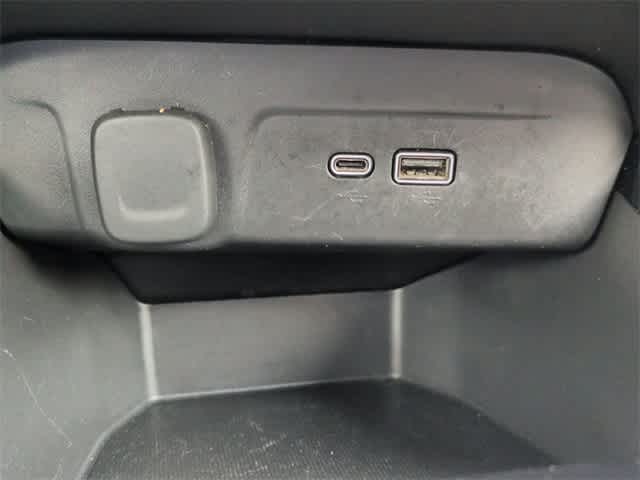 Thumbnail: 2024 Chevrolet Trax - 31