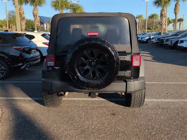 Thumbnail: 2015 Jeep Wrangler - 7