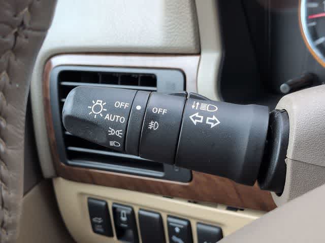 Thumbnail: 2015 Nissan Armada - 26