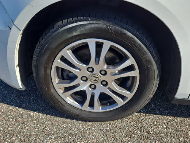 Thumbnail: 2012 Honda Odyssey - 13