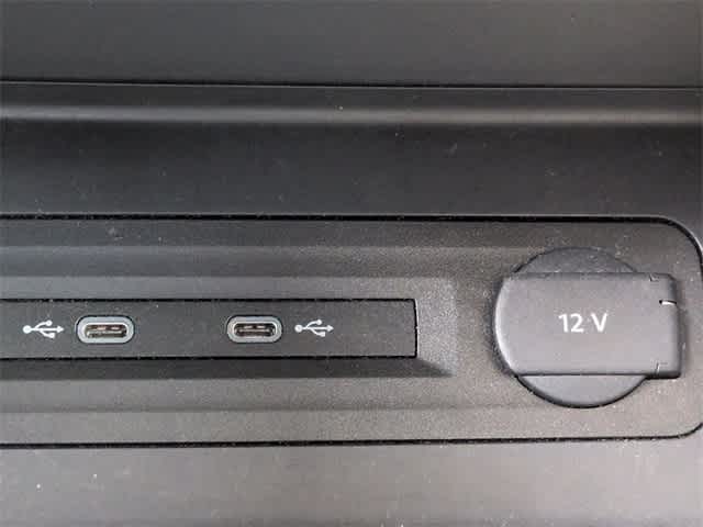 Thumbnail: 2022 Volkswagen Atlas - 30