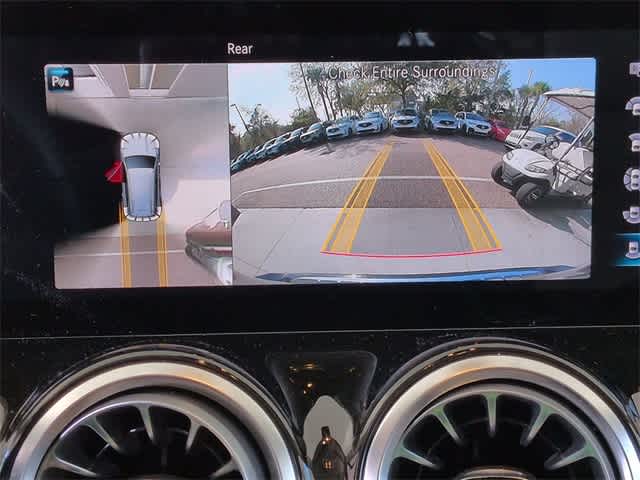 Thumbnail: 2022 Mercedes-Benz GLB - 30