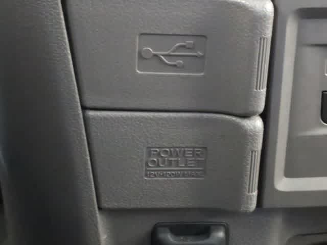 Thumbnail: 2016 Honda Odyssey - 34