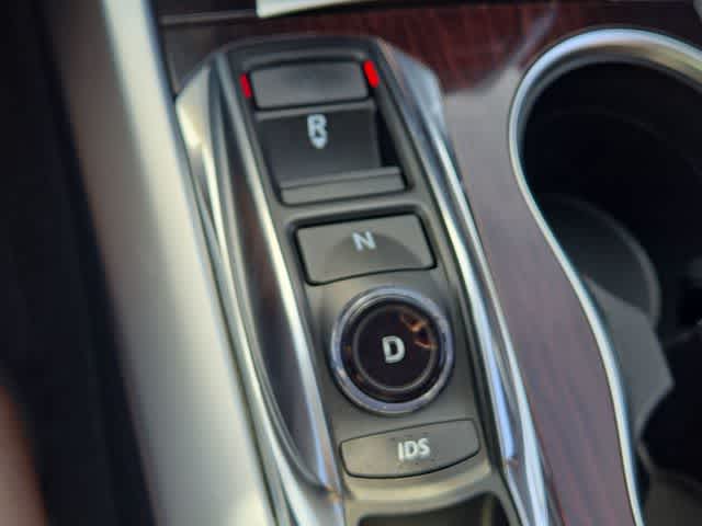Thumbnail: 2015 Acura TLX - 32