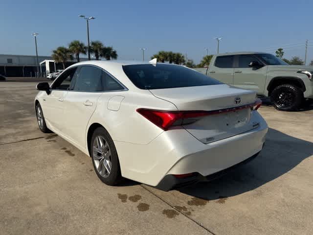 2021 Toyota Avalon Hybrid XLE photo 3