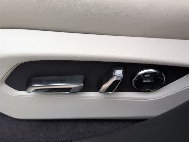 Thumbnail: 2026 Acura RDX - 18