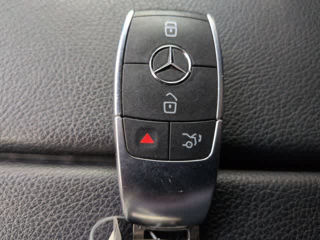 Thumbnail: 2022 Mercedes-Benz GLE - 38