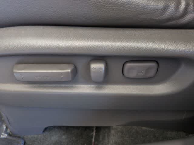 Thumbnail: 2016 Honda Odyssey - 18