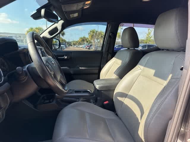 Thumbnail: 2018 Toyota Tacoma - 9