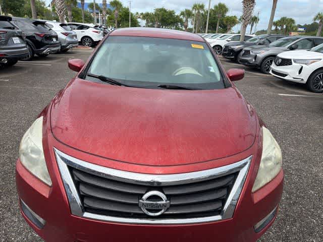 Thumbnail: 2014 Nissan Altima - 17