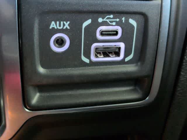 Thumbnail: 2023 Jeep Wrangler - 32