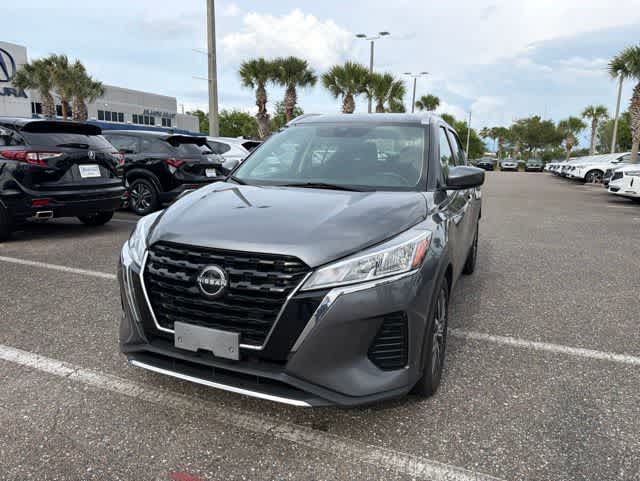 Thumbnail: 2023 Nissan Kicks - 4
