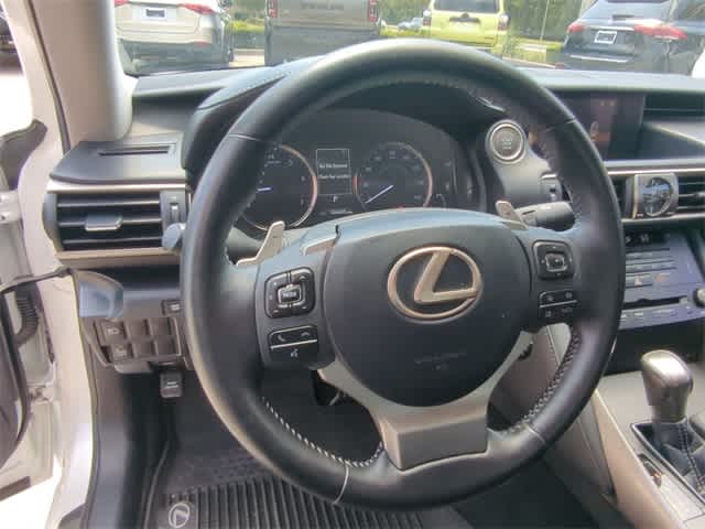 Thumbnail: 2018 Lexus IS - 23