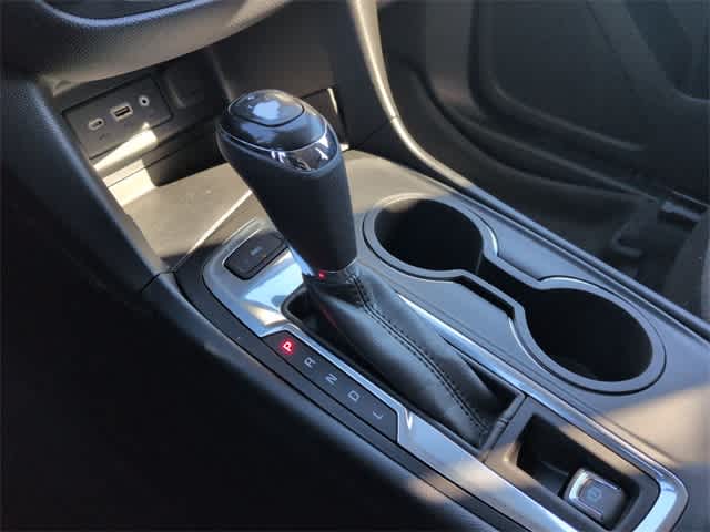 Thumbnail: 2020 Chevrolet Equinox - 32