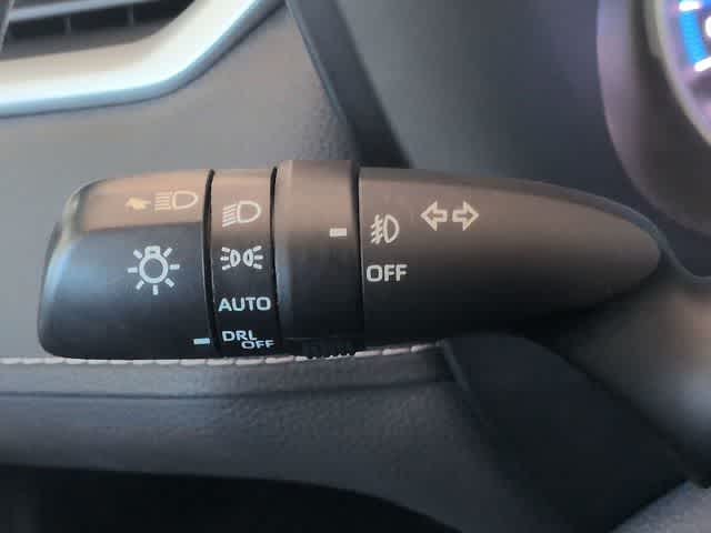 Thumbnail: 2021 Toyota RAV4 - 29