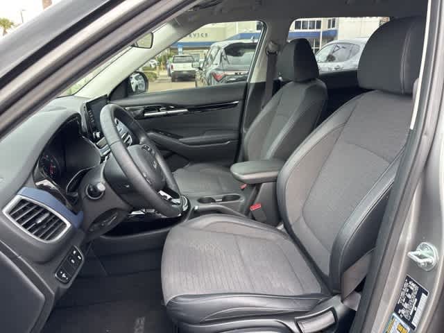 Thumbnail: 2023 Kia Seltos - 13