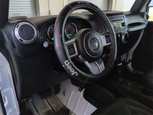 Thumbnail: 2015 Jeep Wrangler - 10