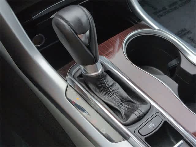 Thumbnail: 2015 Acura TLX - 34