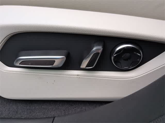 Thumbnail: 2026 Acura RDX - 18