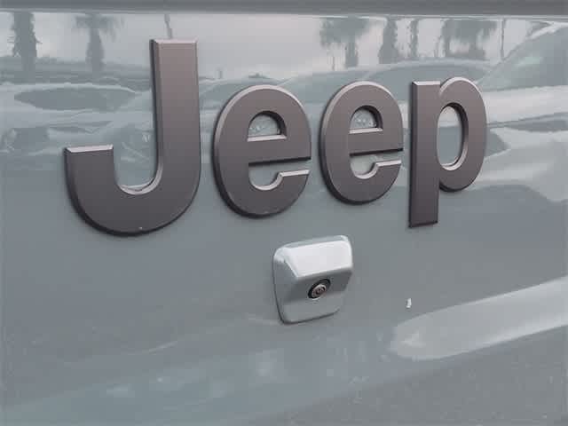 Thumbnail: 2025 Jeep Gladiator - 12