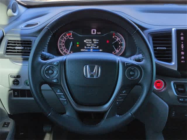 Thumbnail: 2017 Honda Pilot - 25