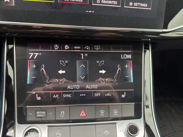 Thumbnail: 2022 Audi Q7 - 17