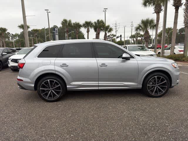 Thumbnail: 2022 Audi Q7 - 6