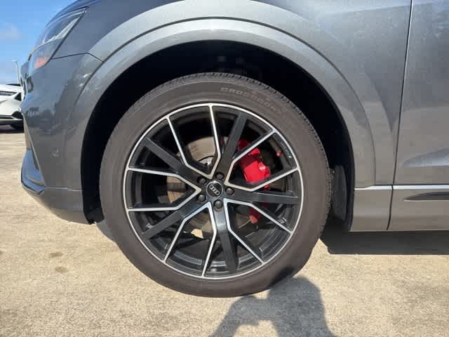 Thumbnail: 2020 Audi Q8 - 2