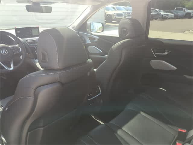 Thumbnail: 2025 Acura RDX - 18