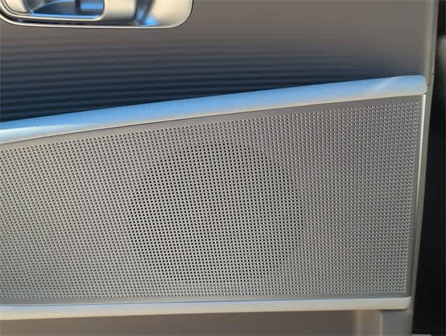 Thumbnail: 2023 Hyundai Ioniq 6 - 31