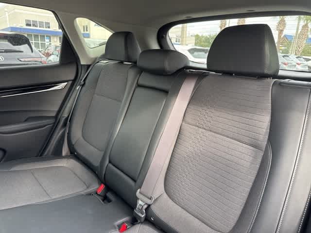 Thumbnail: 2023 Kia Seltos - 17