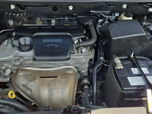 Thumbnail: 2014 Toyota RAV4 - 14