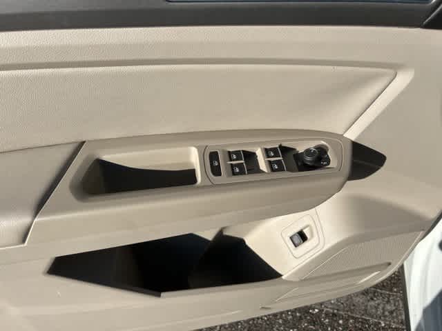 Thumbnail: 2019 Volkswagen Atlas - 9