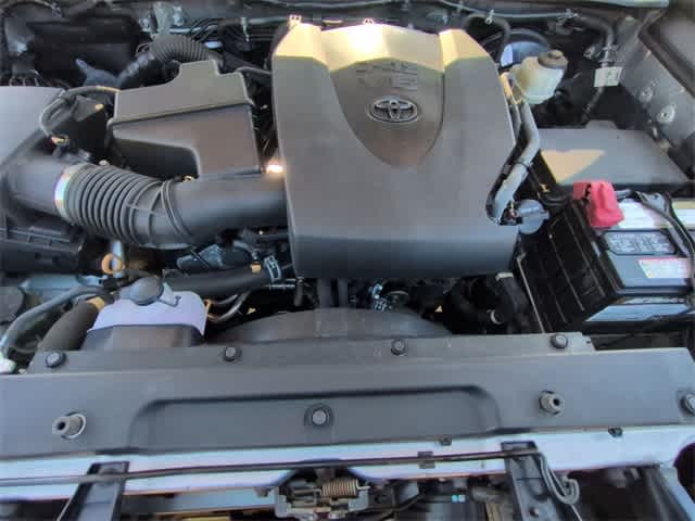 Thumbnail: 2021 Toyota Tacoma - 16