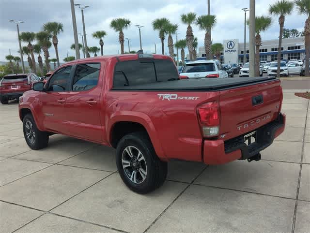 Thumbnail: 2017 Toyota Tacoma - 6