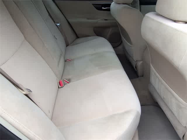 Thumbnail: 2013 Nissan Altima - 21