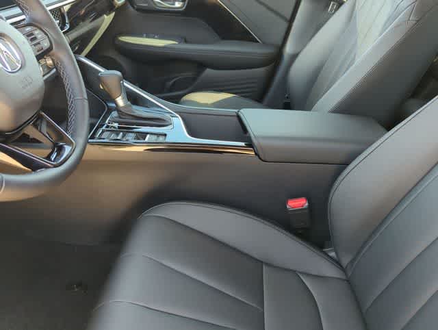 Thumbnail: 2025 Acura ADX - 17