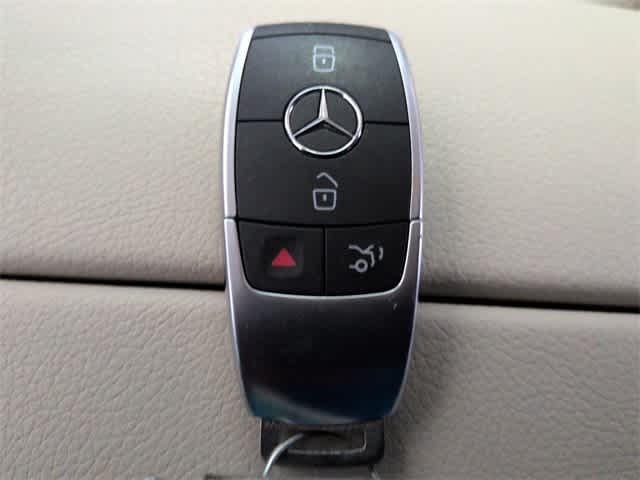 Thumbnail: 2022 Mercedes-Benz GLC - 35