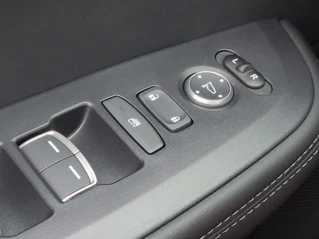 Thumbnail: 2025 Acura ADX - 41