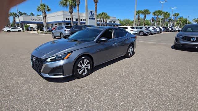 Thumbnail: 2024 Nissan Altima - 4