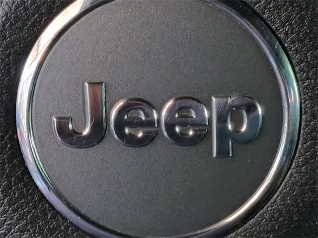 Thumbnail: 2015 Jeep Wrangler - 12