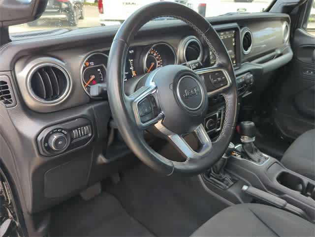 Thumbnail: 2022 Jeep Wrangler - 10