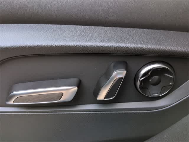 Thumbnail: 2026 Acura RDX - 18